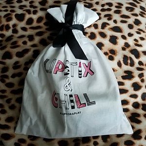 "Lipstix & chill" makeup bag